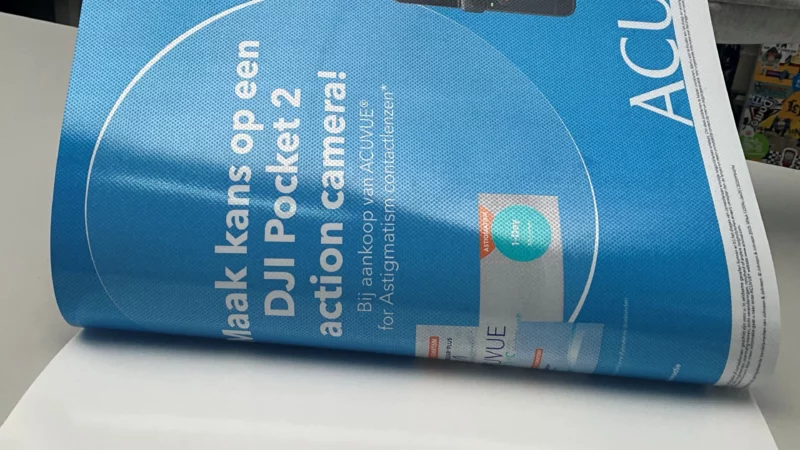 Easy Dot sticker met winkelactie voor een camera, eenvoudig aan te brengen en te verwijderen zonder sporen.