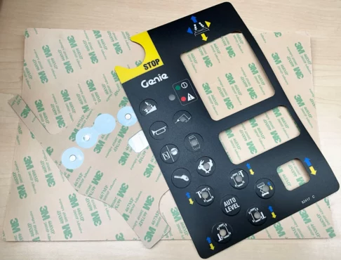 Polycarbonaat stickers – Voor machines, panelen & industriële toepassingen